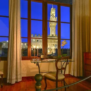 Palazzo Uguccioni Appartement Florence
